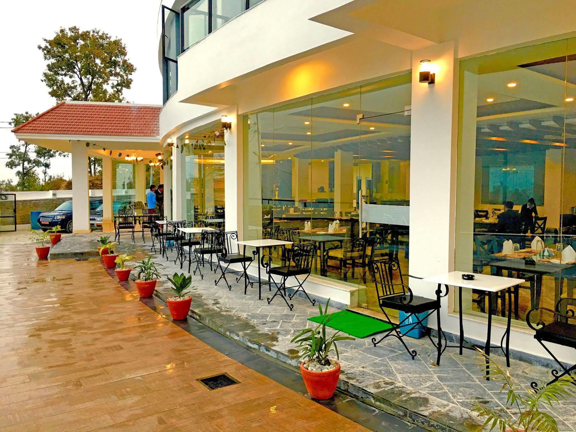 Himalayan Front Hotel By Kgh Group Pókhara Exteriér fotografie